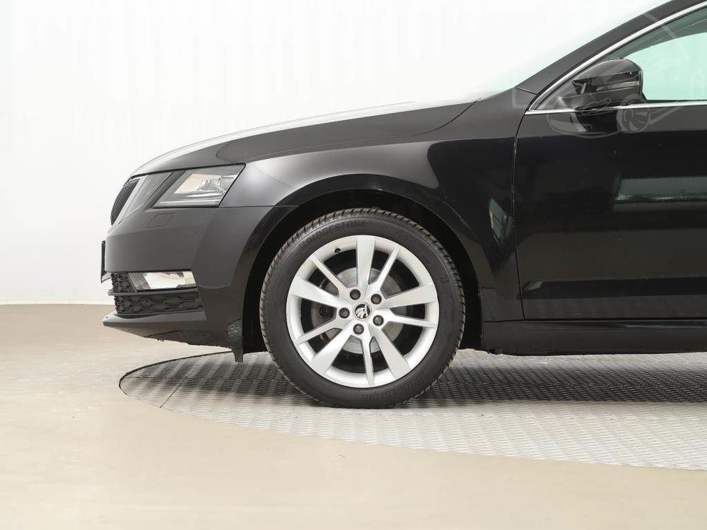 koda Octavia 1.6 TDI, Style, Automat