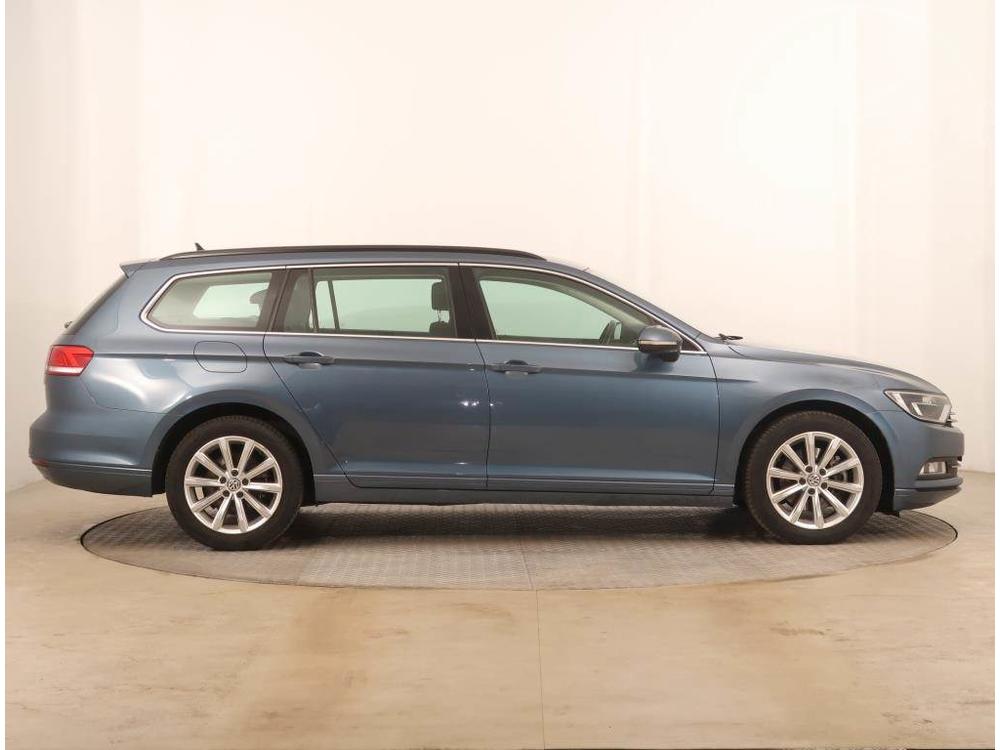 Volkswagen Passat 1.6 TDI, Business, Automat