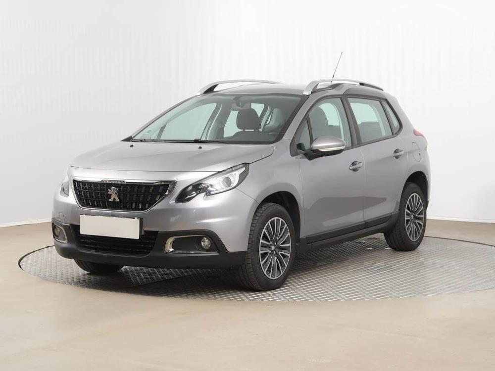 Peugeot 2008 1.2 PureTech, Automat