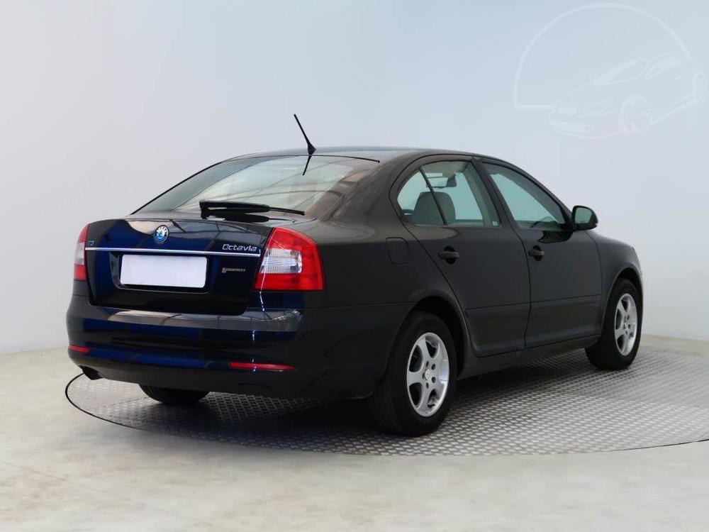 koda Octavia 1.6 TDI, Elegance, Serv.kniha