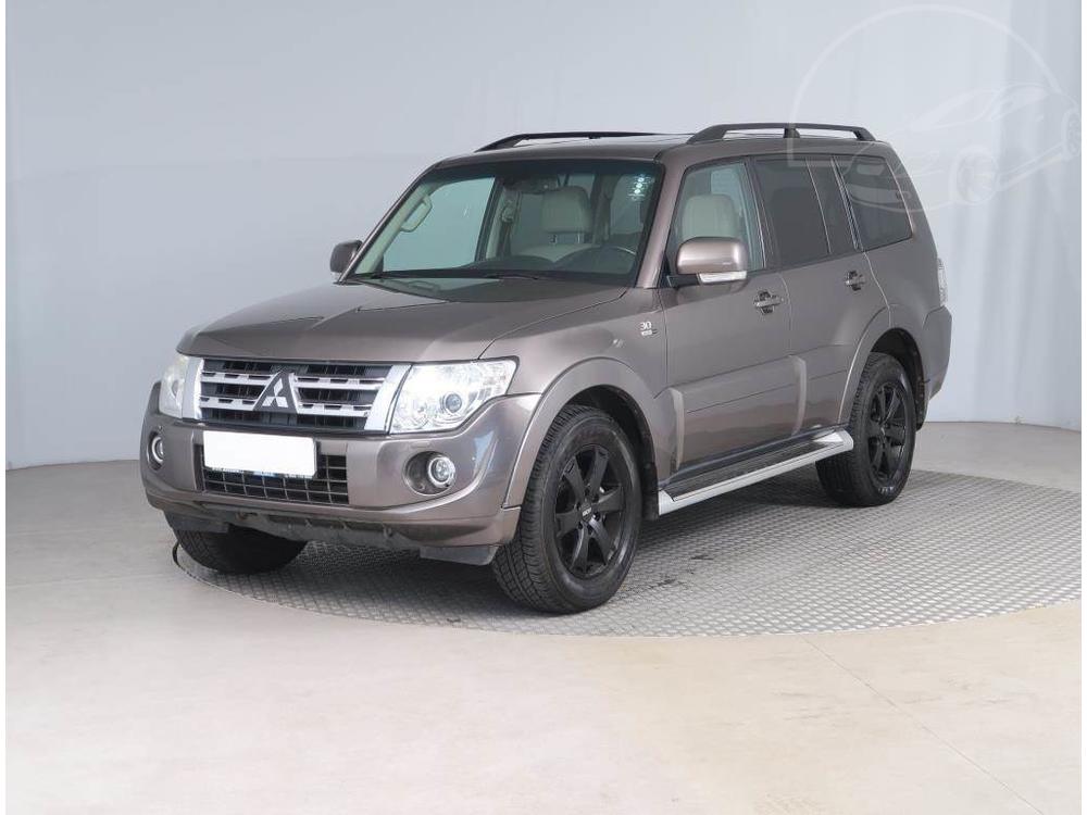 Mitsubishi Pajero 3.2 DI-D, 4X4, Automat