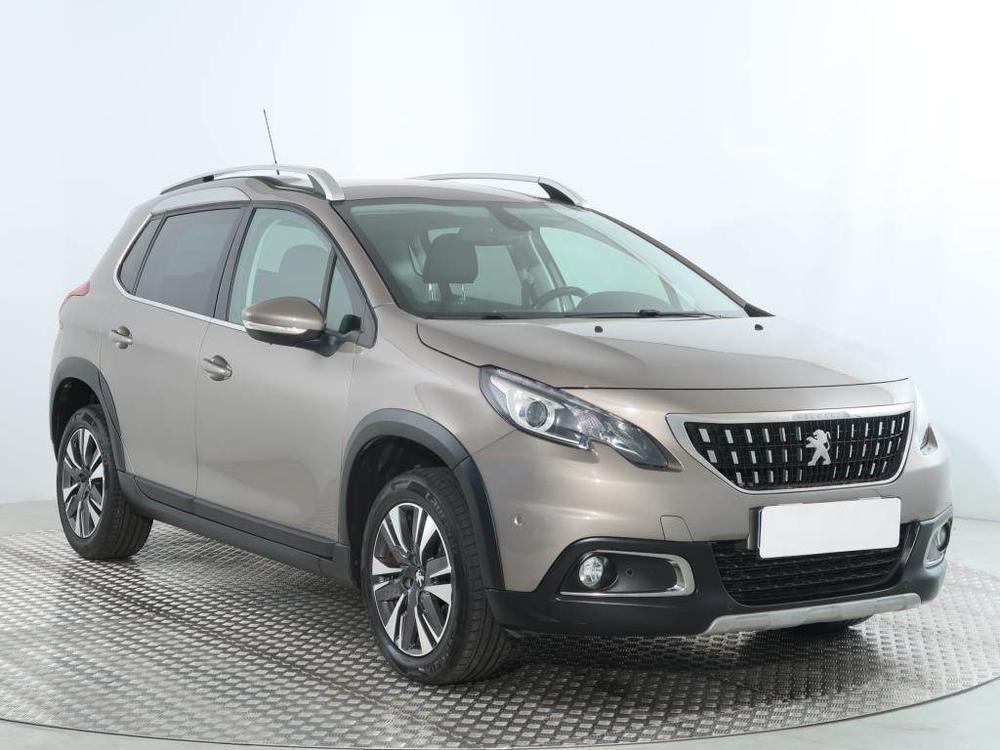 Prodm Peugeot 2008 1.2 PureTech, Automat, R