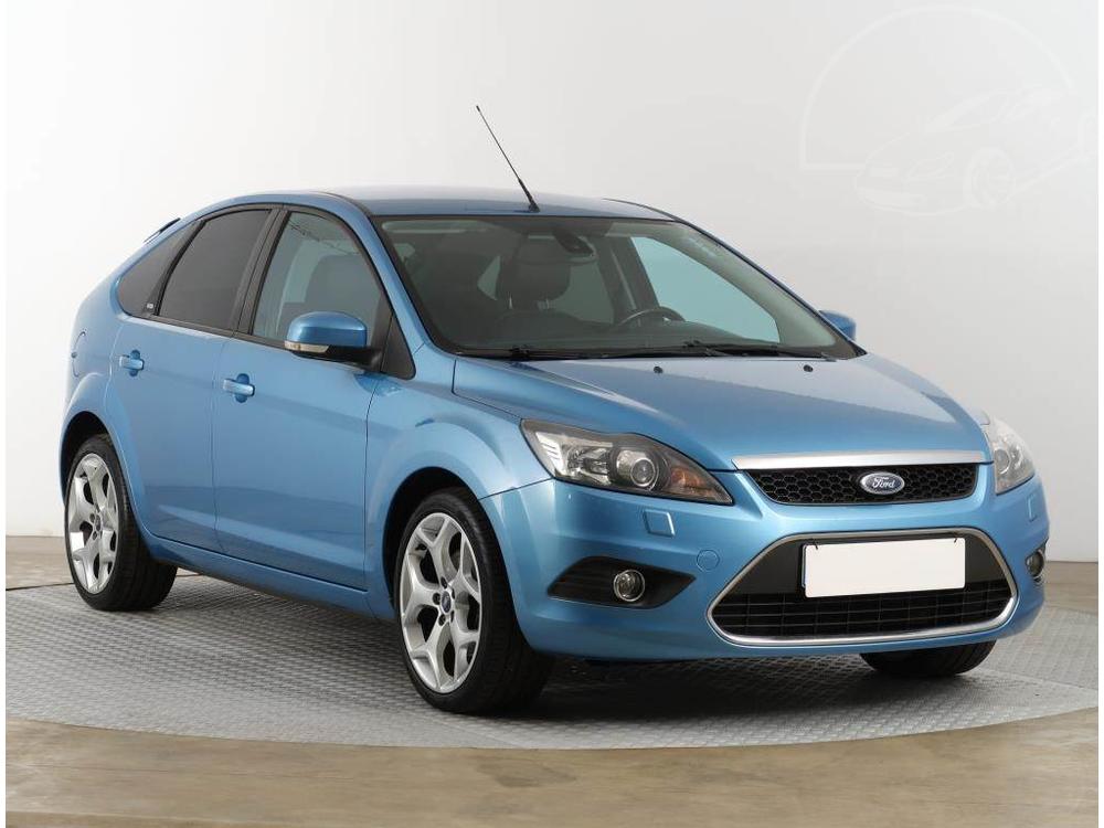 Ford Focus 2.0 16V, Titanium, Serv.kniha