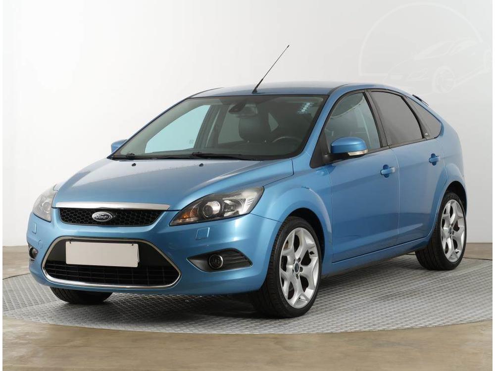 Ford Focus 2.0 16V, Titanium, Serv.kniha