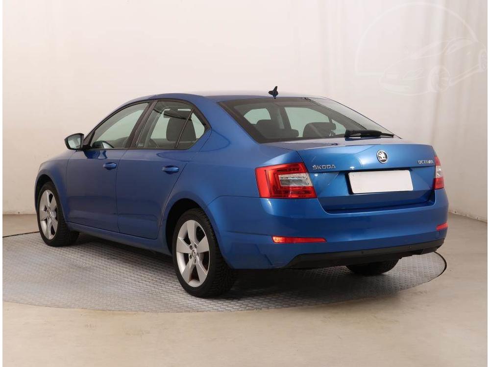 koda Octavia 1.2 TSI, Xenony