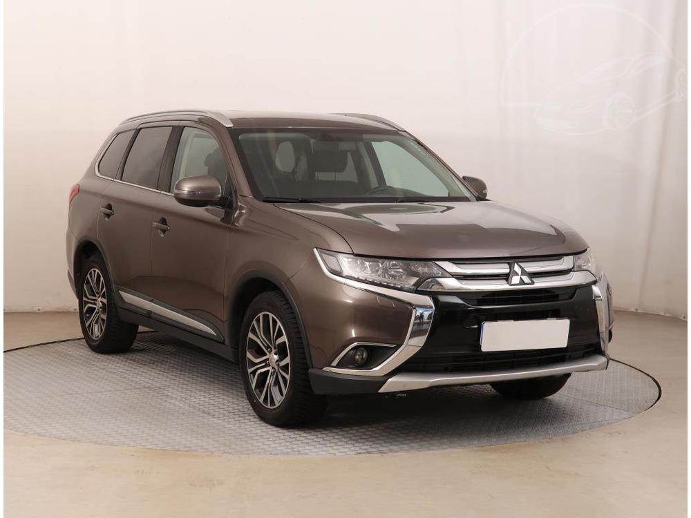 Prodm Mitsubishi Outlander 2.2 DI-D, 4X4, Automat