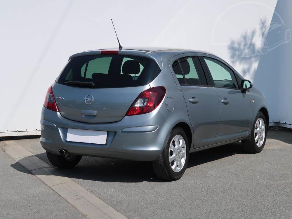 Opel Corsa 1.2, Klima, Tempomat, El. okna