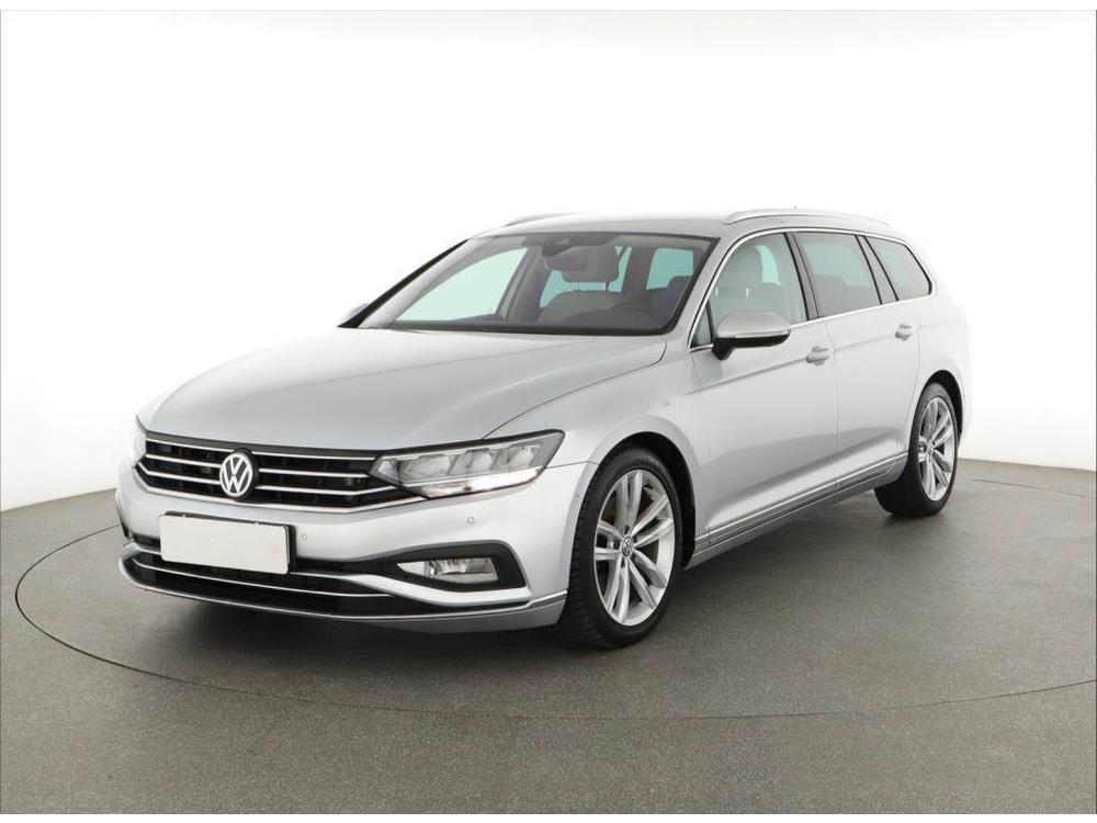 Volkswagen Passat 2.0 TDI, Elegance, NOV CENA