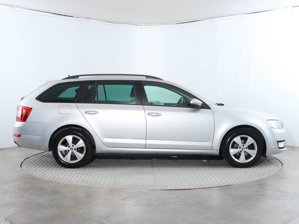 koda Octavia 1.6 TDI, Elegance, NOV CENA