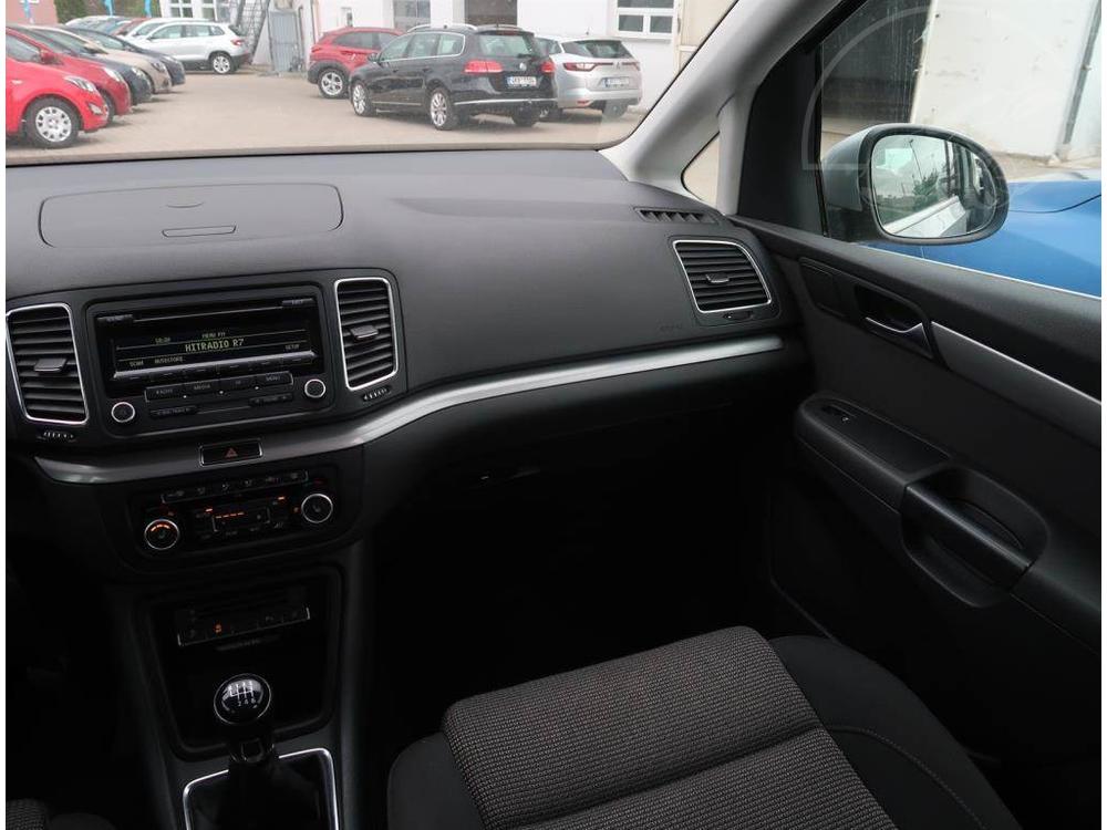 Volkswagen Sharan 2.0 TDI, Automatick klima