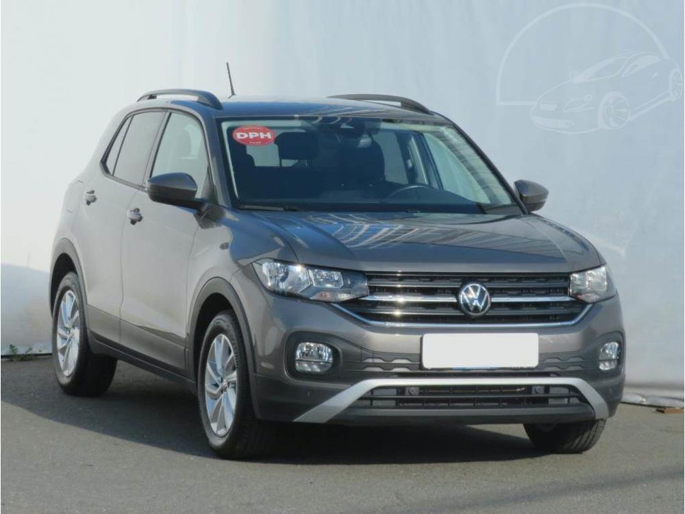 Volkswagen T-Cross 1.0 TSI, Life, ČR,1.maj