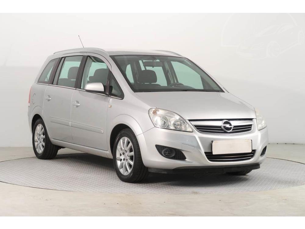 Opel Zafira 1.7 CDTI, 7 míst, ČR,1.maj