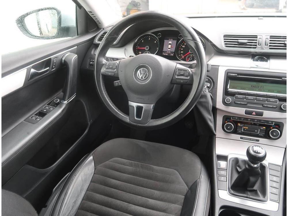 Volkswagen Passat 2.0 TDI, Highline, Serv.kniha