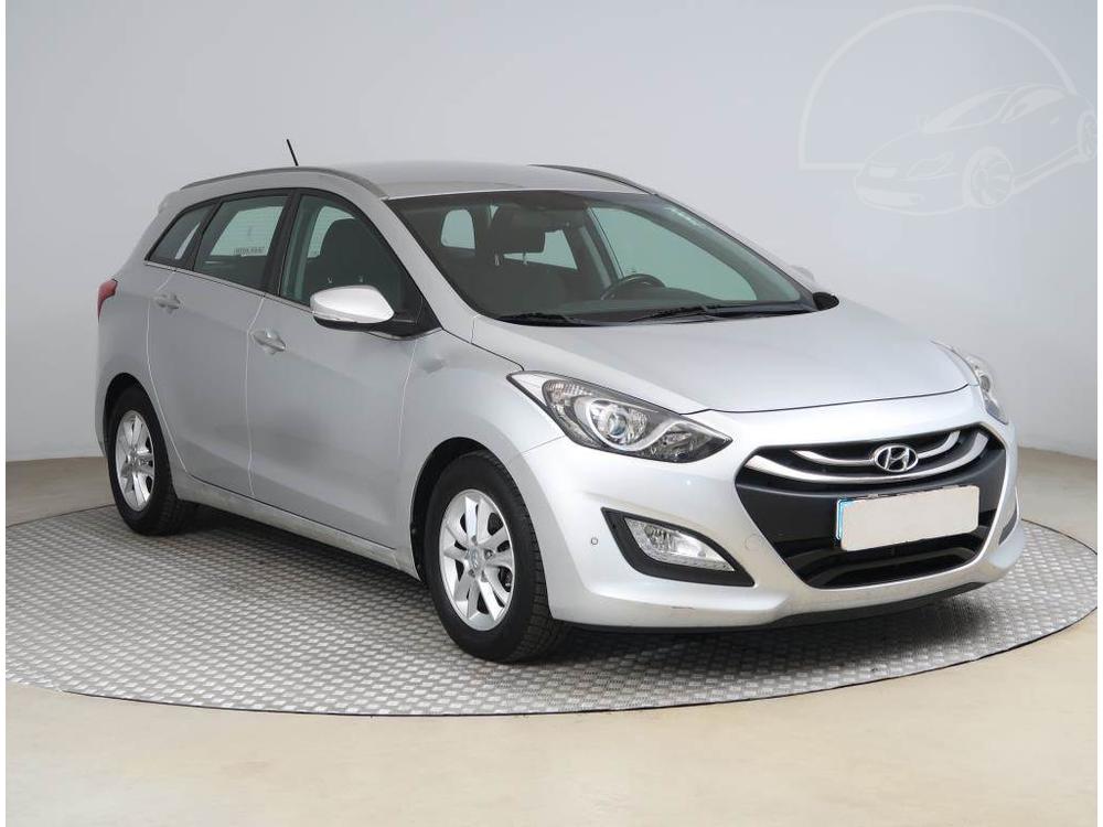 Prodm Hyundai i30 1.6 CRDi, R,2.maj, Serv.kniha