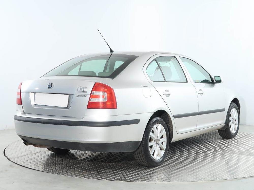 koda Octavia 1.6, Serv.kniha