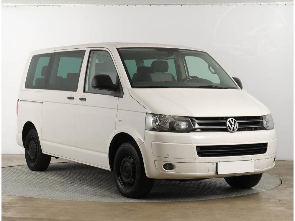 Volkswagen Multivan 2.0 TDI, Bus, 7Míst, Klima