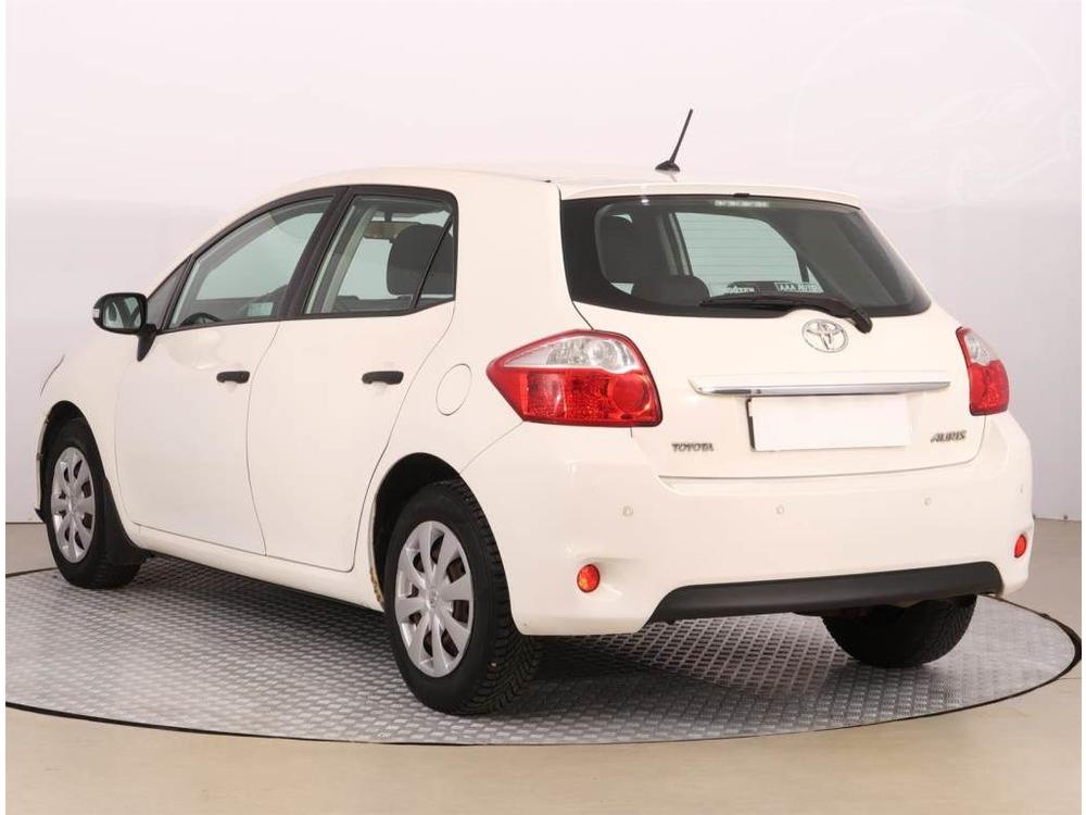 Toyota Auris 1.3 Dual VVT-i, Klima