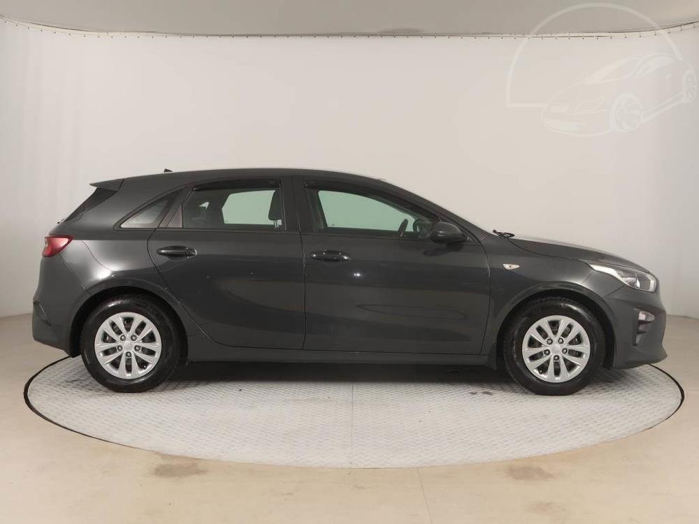 Kia Ceed 1.4 CVVT, Silver, Serv.kniha