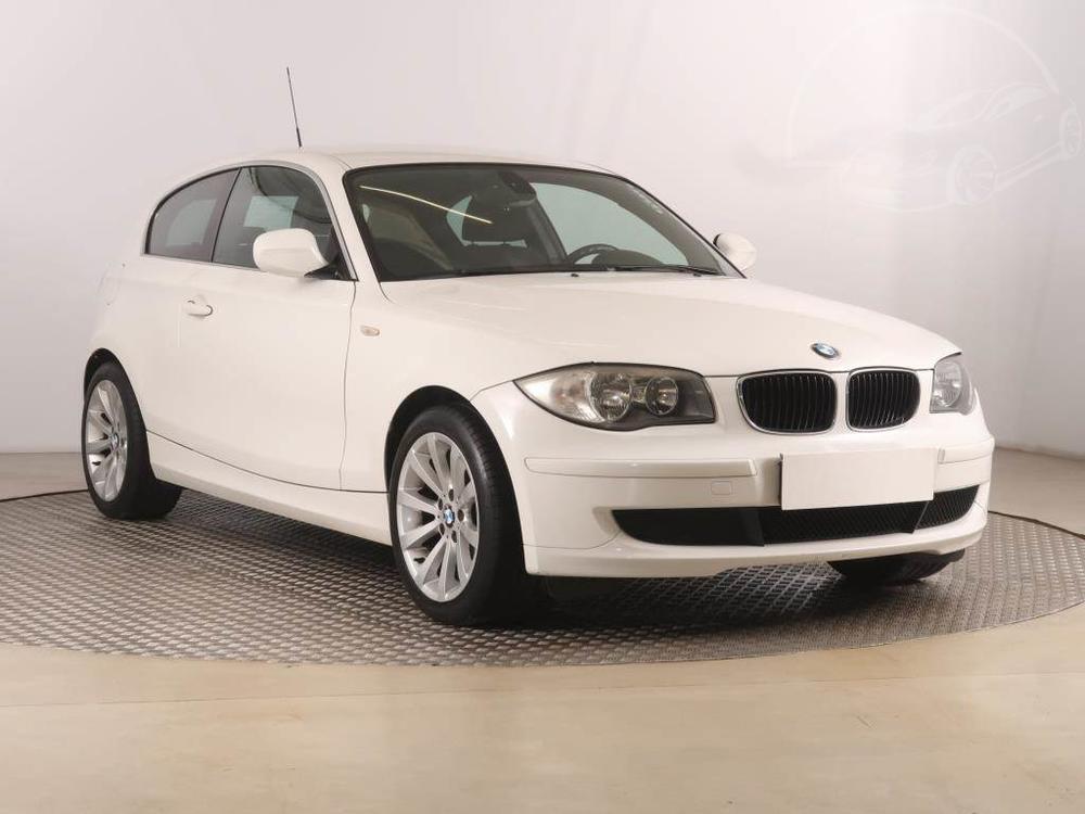 Prodm BMW 116 116i, Automatick klima