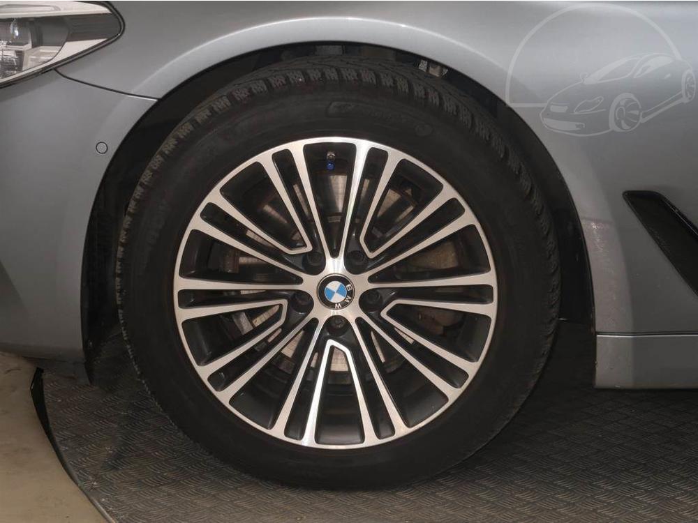 BMW 520 520d xDrive, Sport Line, 4X4