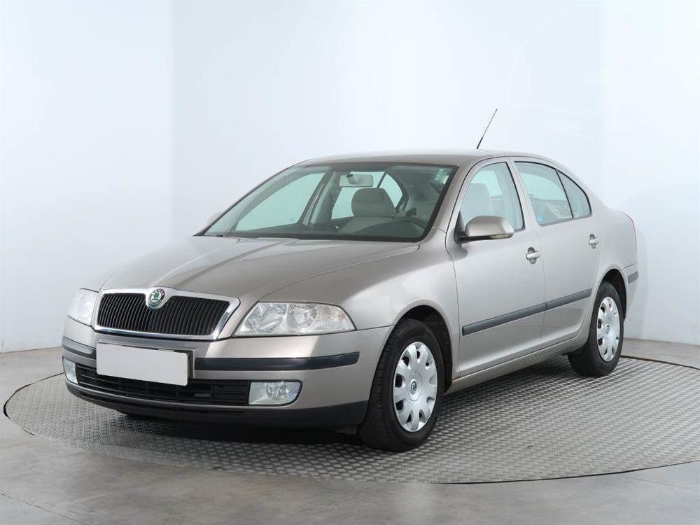 koda Octavia 1.6, Ambition, R,1.maj