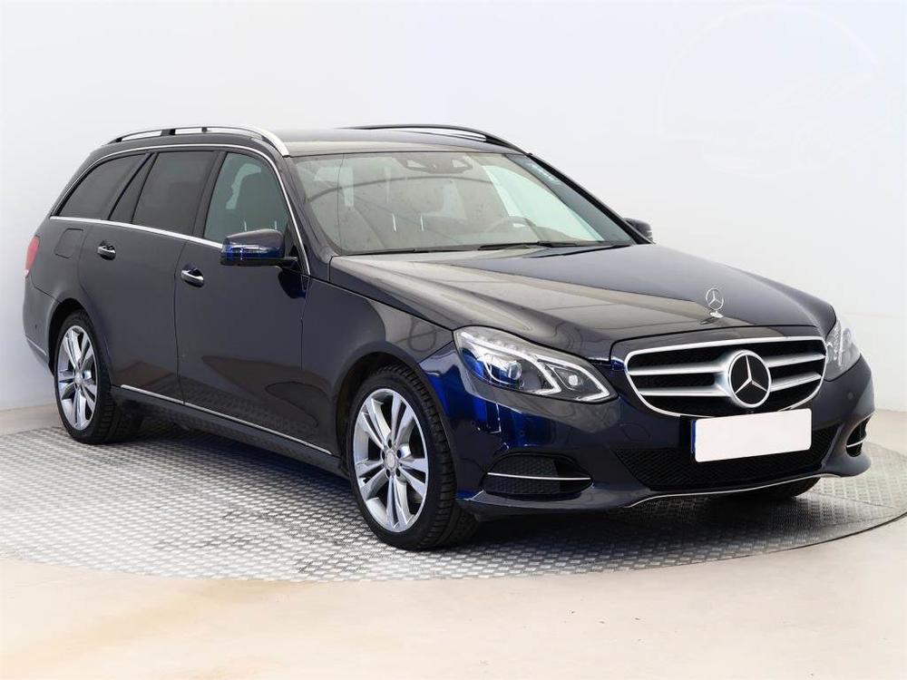 Prodm Mercedes-Benz E 350 350 BlueTEC 4MATIC, 4X4