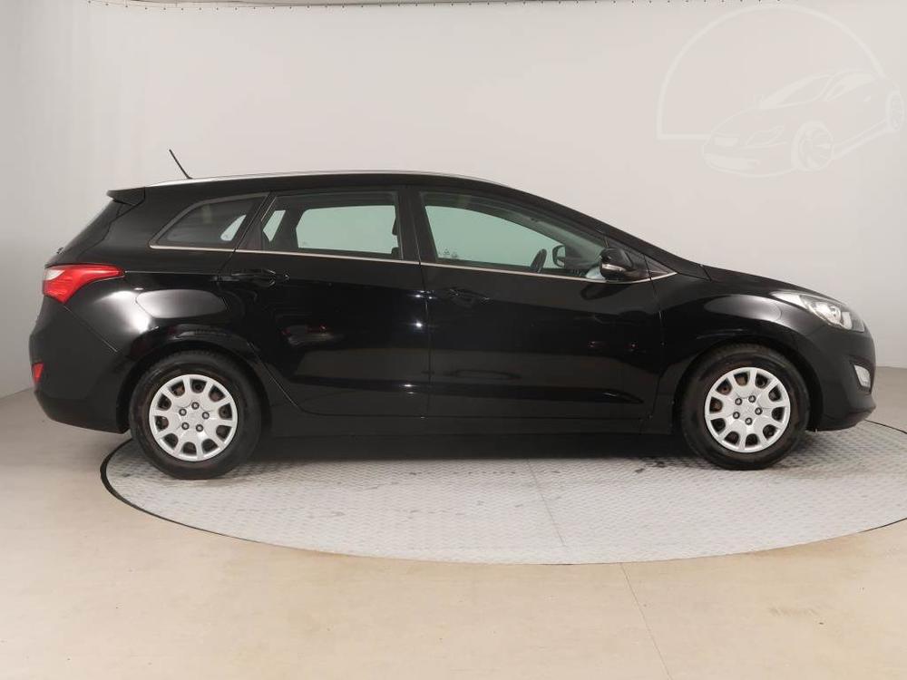 Hyundai i30 1.6 MPI, R,2.maj, Serv.kniha