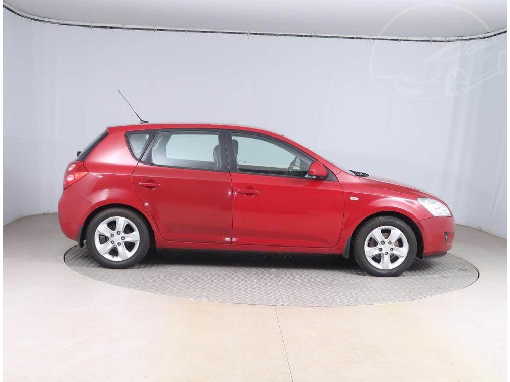 Kia Ceed 1.4 CVVT, po STK