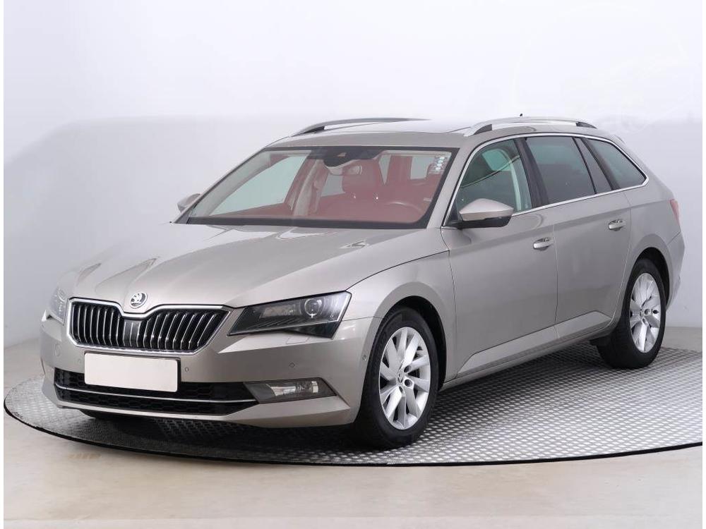 koda Superb 1.6 TDI, Style, Ke, Navi