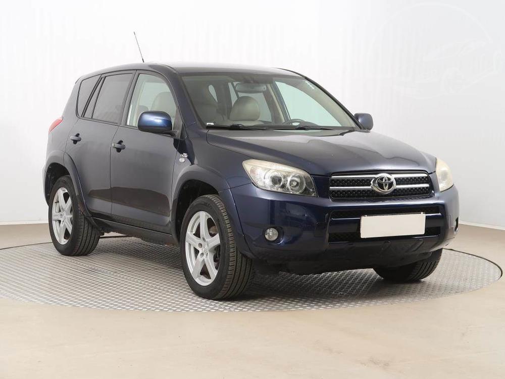 Prodm Toyota RAV4 2.2 D-CAT, 4X4