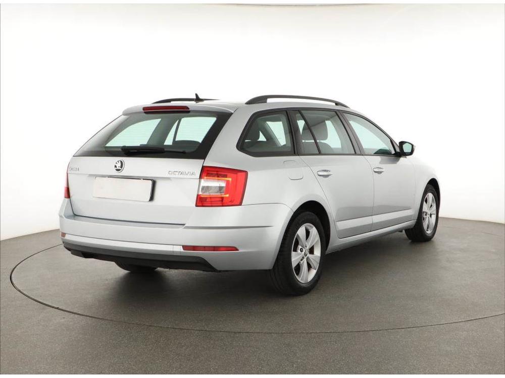 koda Octavia 1.6 TDI, Ambition, R,1.maj