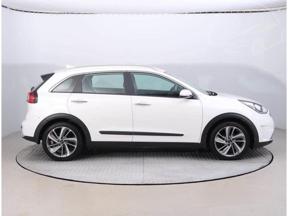 Kia Niro Hybrid, Exclusive, NOV CENA