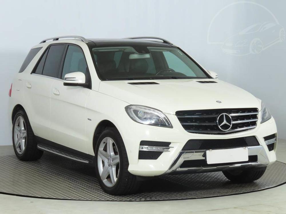 Prodm Mercedes-Benz ML 350 ML 350 BlueTEC, 4X4, Automat