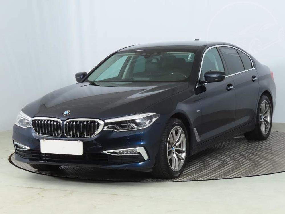 BMW 530 530d xDrive, Luxury Line, 4X4