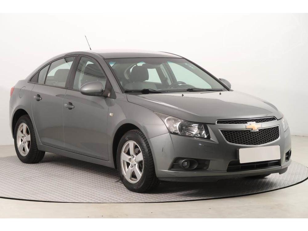 Prodm Chevrolet Cruze 1.6 i 16V, Klima, Tempomat