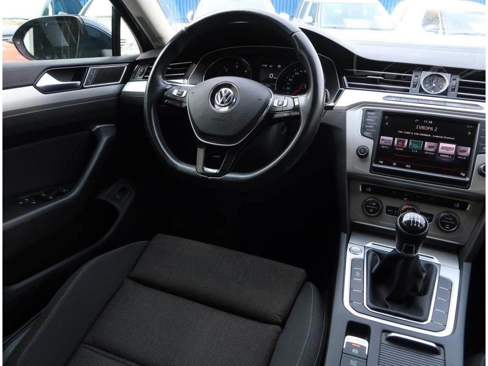 Volkswagen Passat 2.0 TDI, Comfortline, Navi