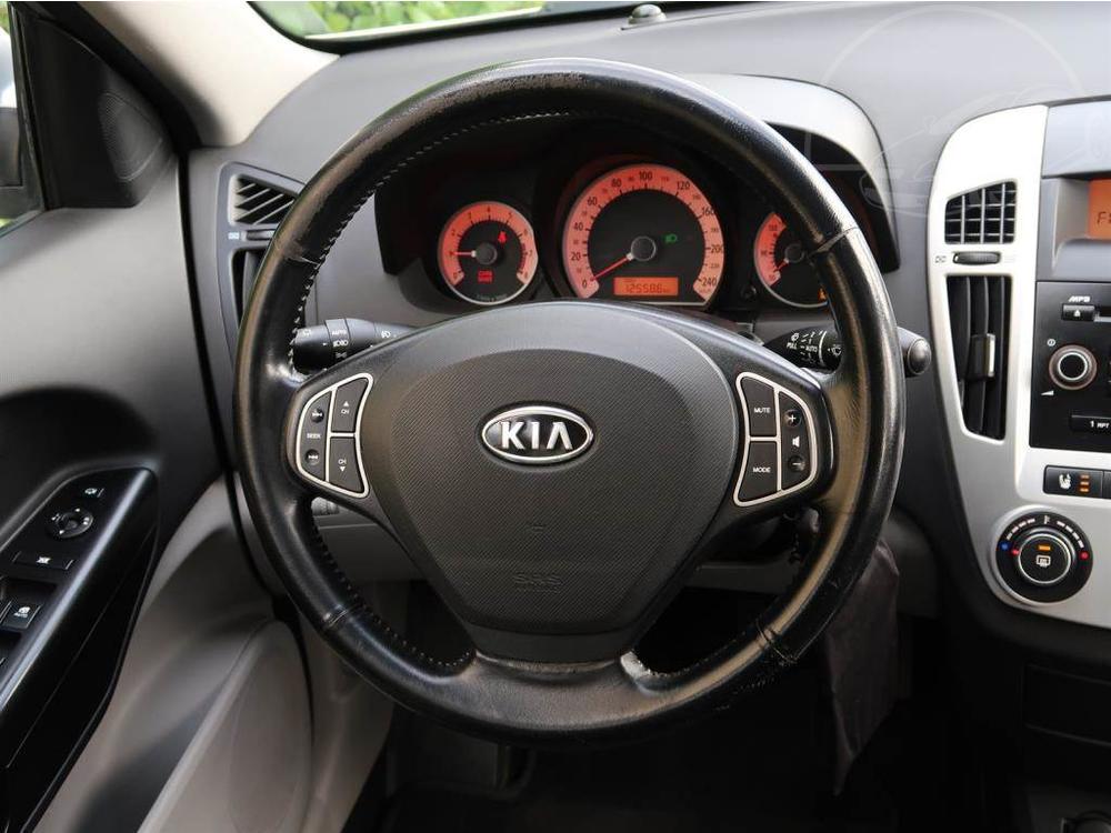 Kia Ceed 1.4 CVVT, Serv.kniha, Tan