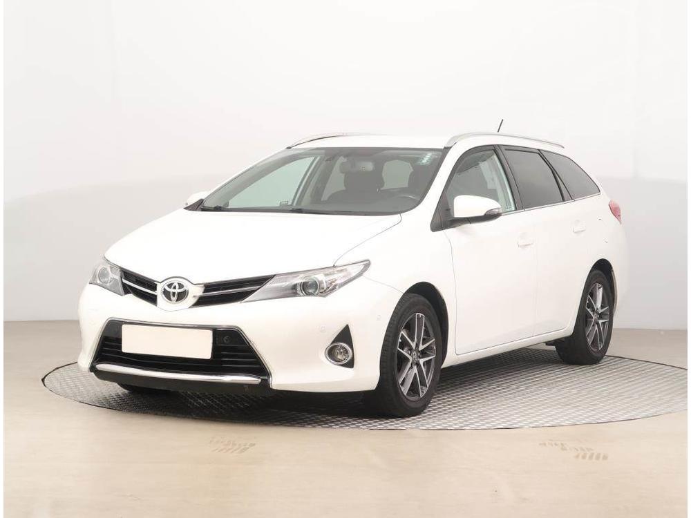 Toyota Auris 1.6 Valvematic, Active, R