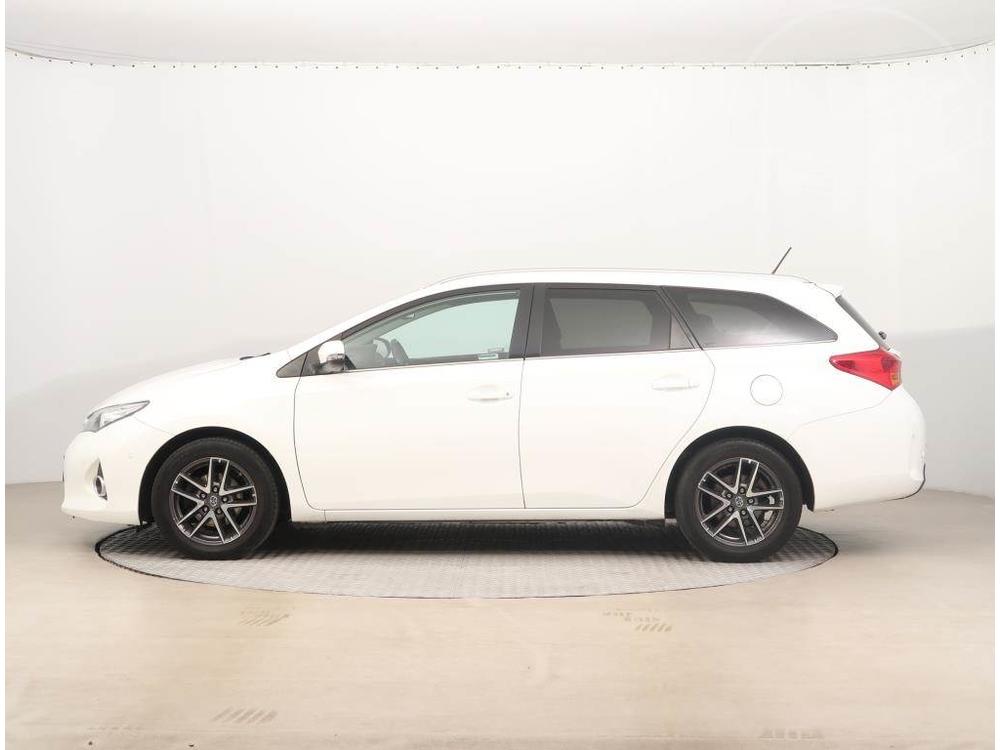 Toyota Auris 1.6 Valvematic, Active, R