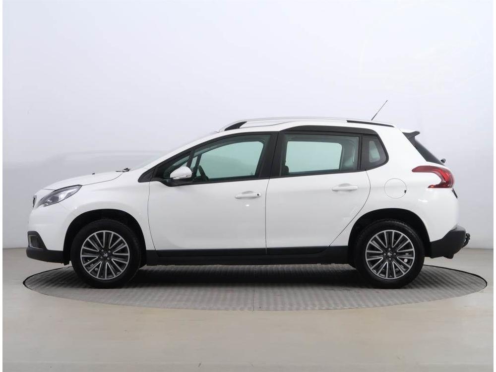 Peugeot 2008 1.2 PureTech, Active, R,1.maj