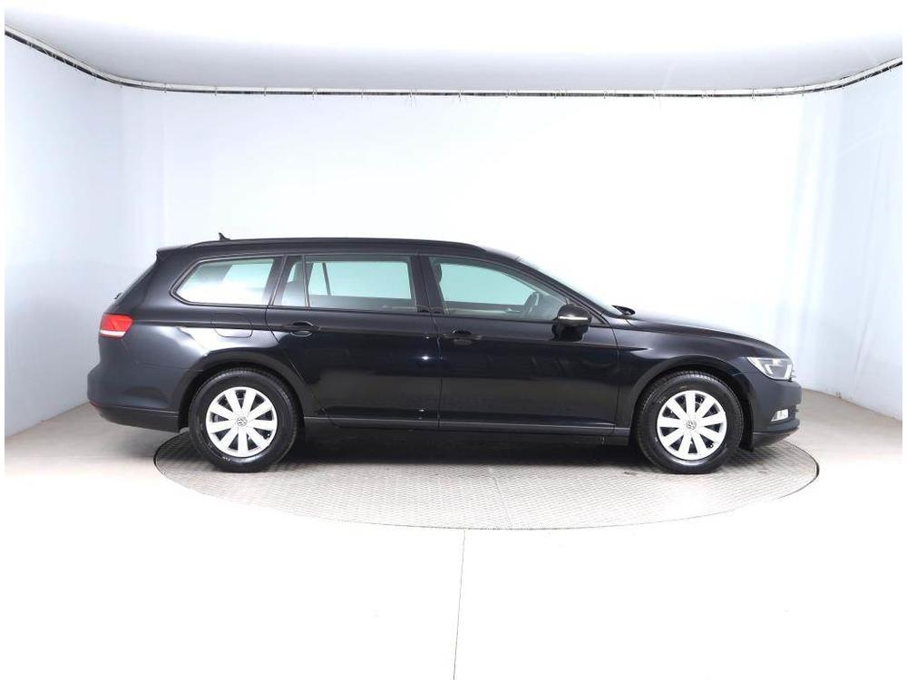 Volkswagen Passat 2.0 TDI, Navi