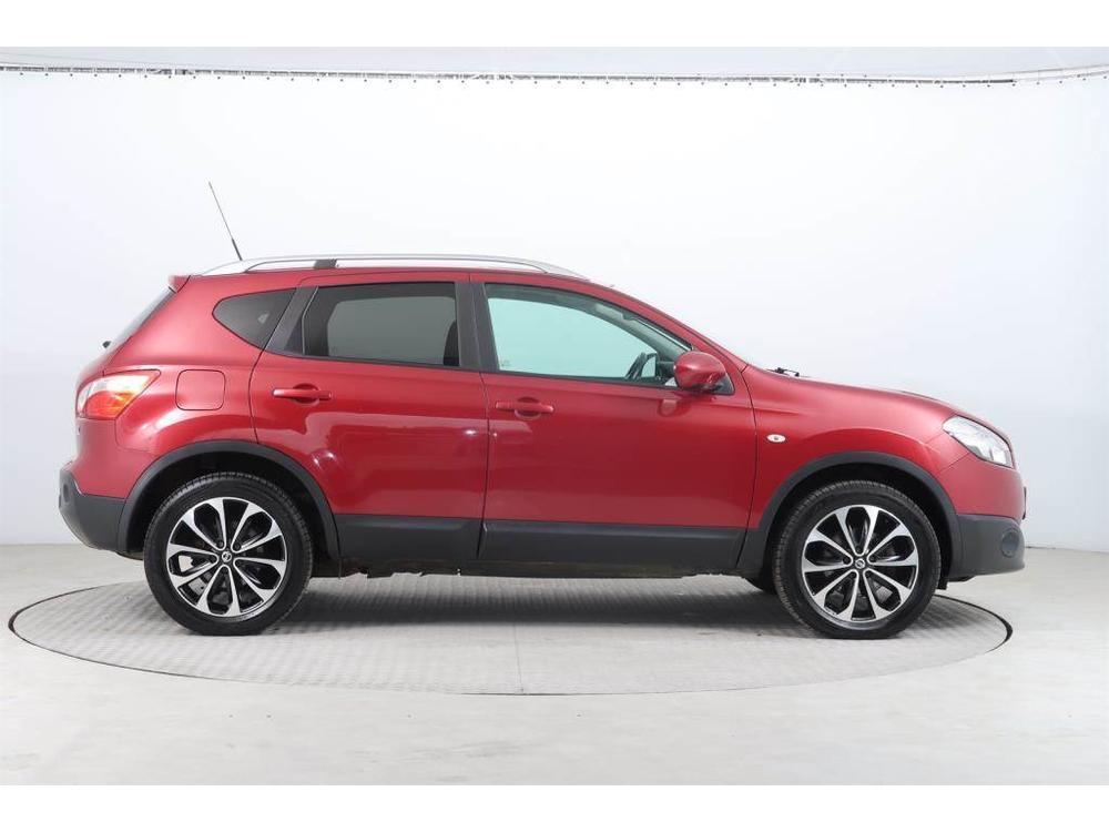 Nissan Qashqai 2.0 dCi, 4X4, Serv.kniha