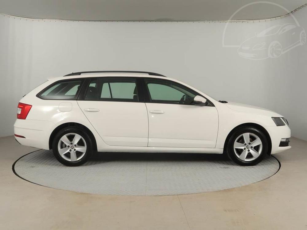 koda Octavia 1.6 TDI, R,2.maj, Klima