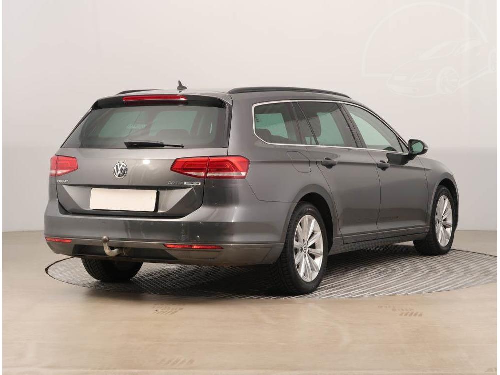 Volkswagen Passat 2.0 TDI, Automat, Navi