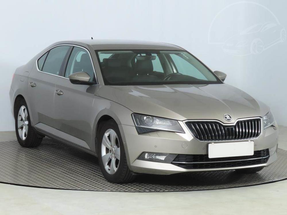 koda Superb 2.0 TDI, Automat, Ke, Navi