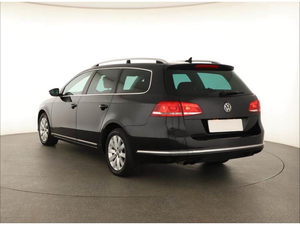 Volkswagen Passat 2.0 TDI, Serv.kniha, Navi