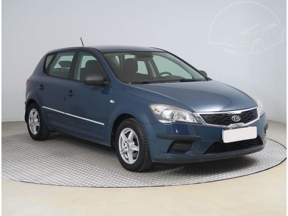 Kia Ceed 1.4 CVVT, Serv.kniha, Klima