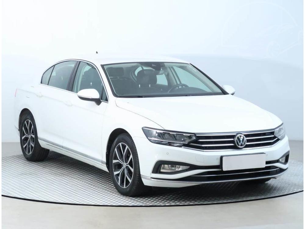 Volkswagen Passat 1.5 TSI, Automat, Ke, Navi