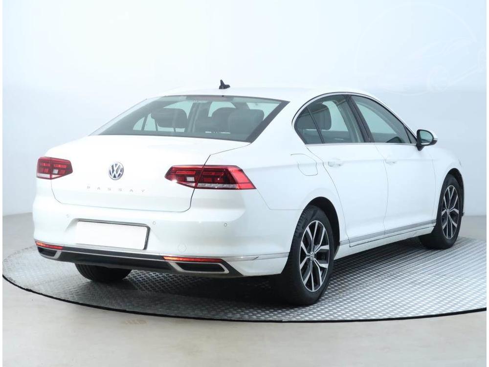 Volkswagen Passat 1.5 TSI, Automat, Ke, Navi