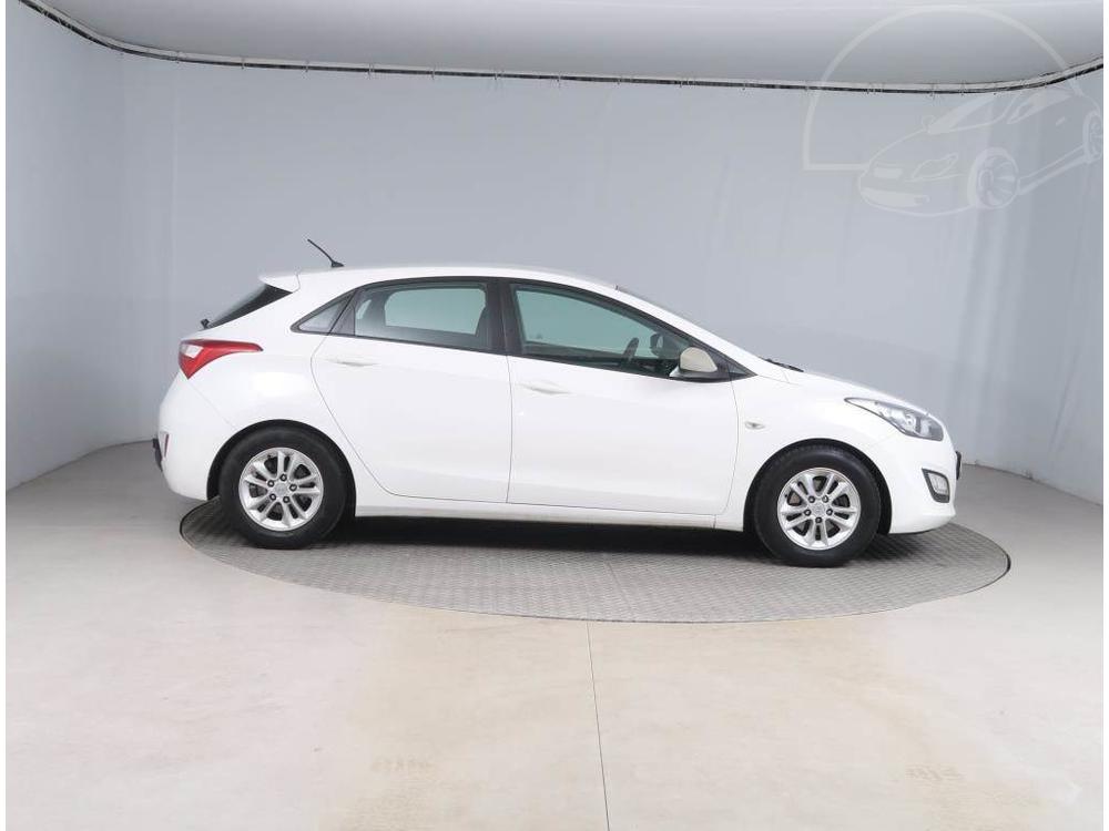 Hyundai i30 1.4 CVVT, Klima, El. okna